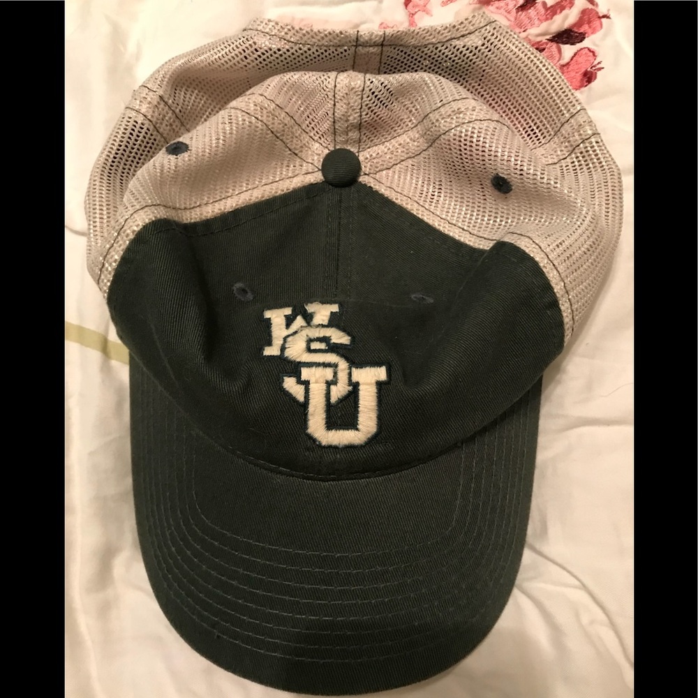 Wright State College hat. Men’s.